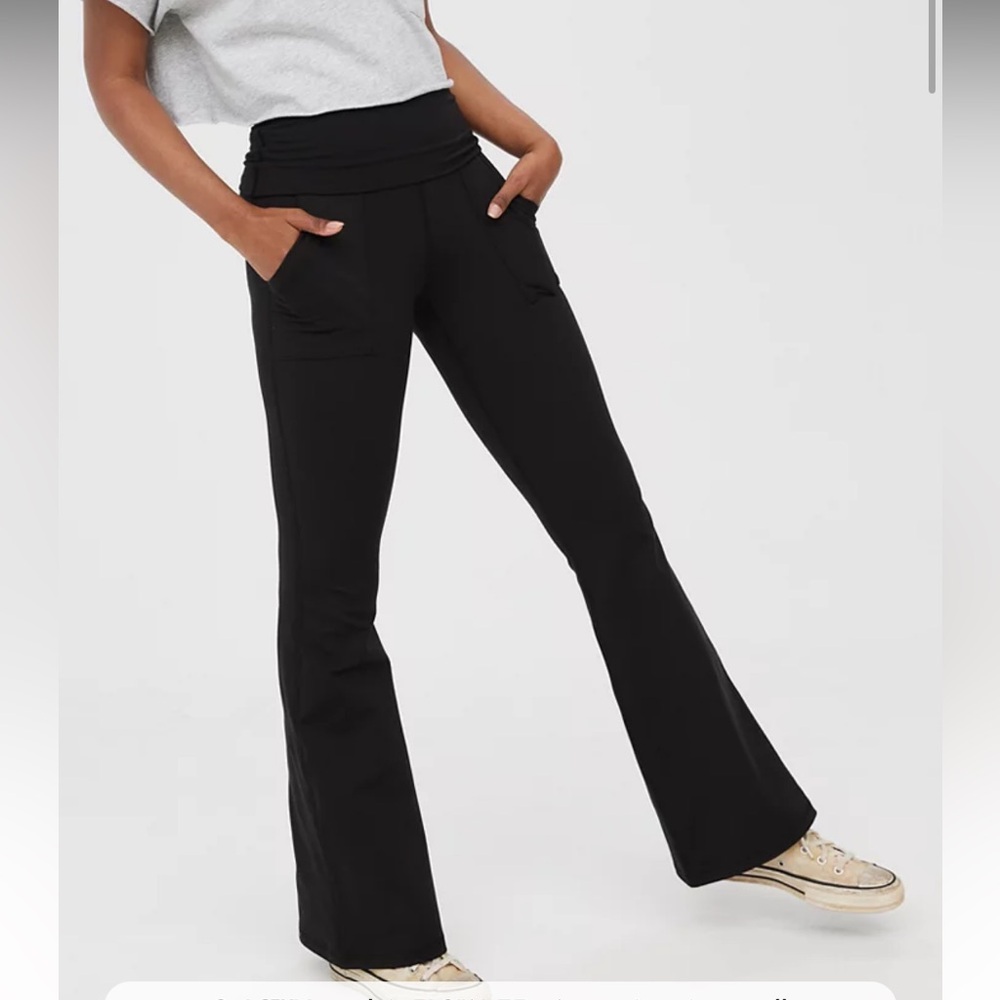 OFFLINE By Aerie The Hugger High Waisted Foldover Flare Legging - Small Short